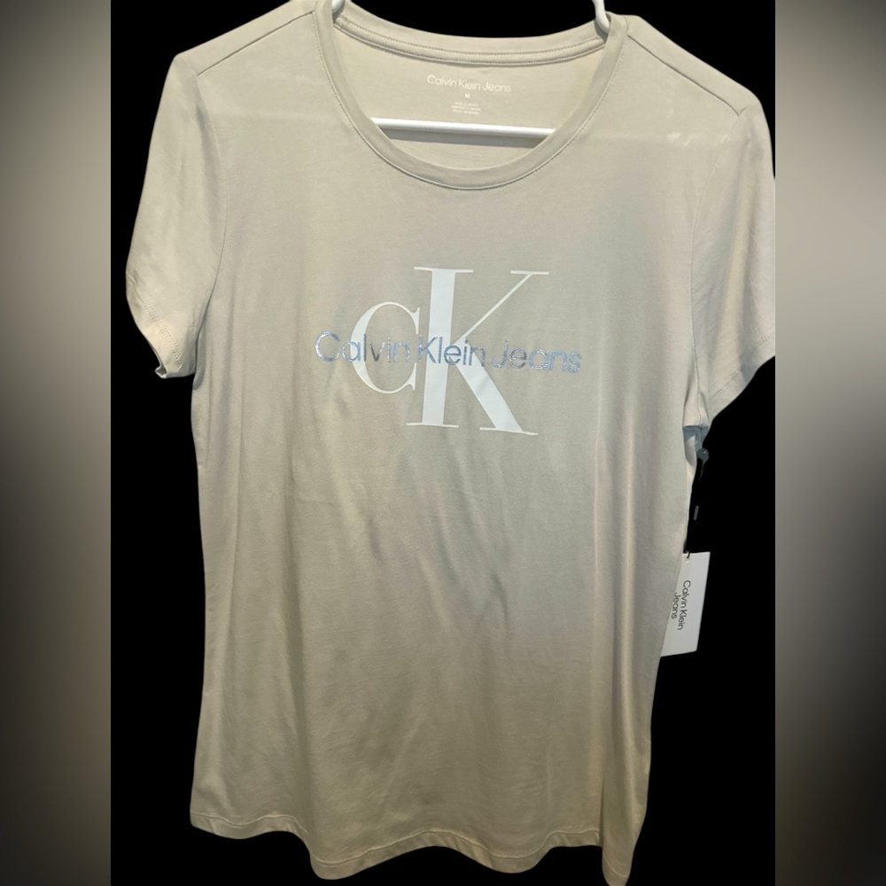 Calvin Klein Women's Cream T-Shirt